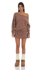 Cut Off Shoulder Jumper in Brown