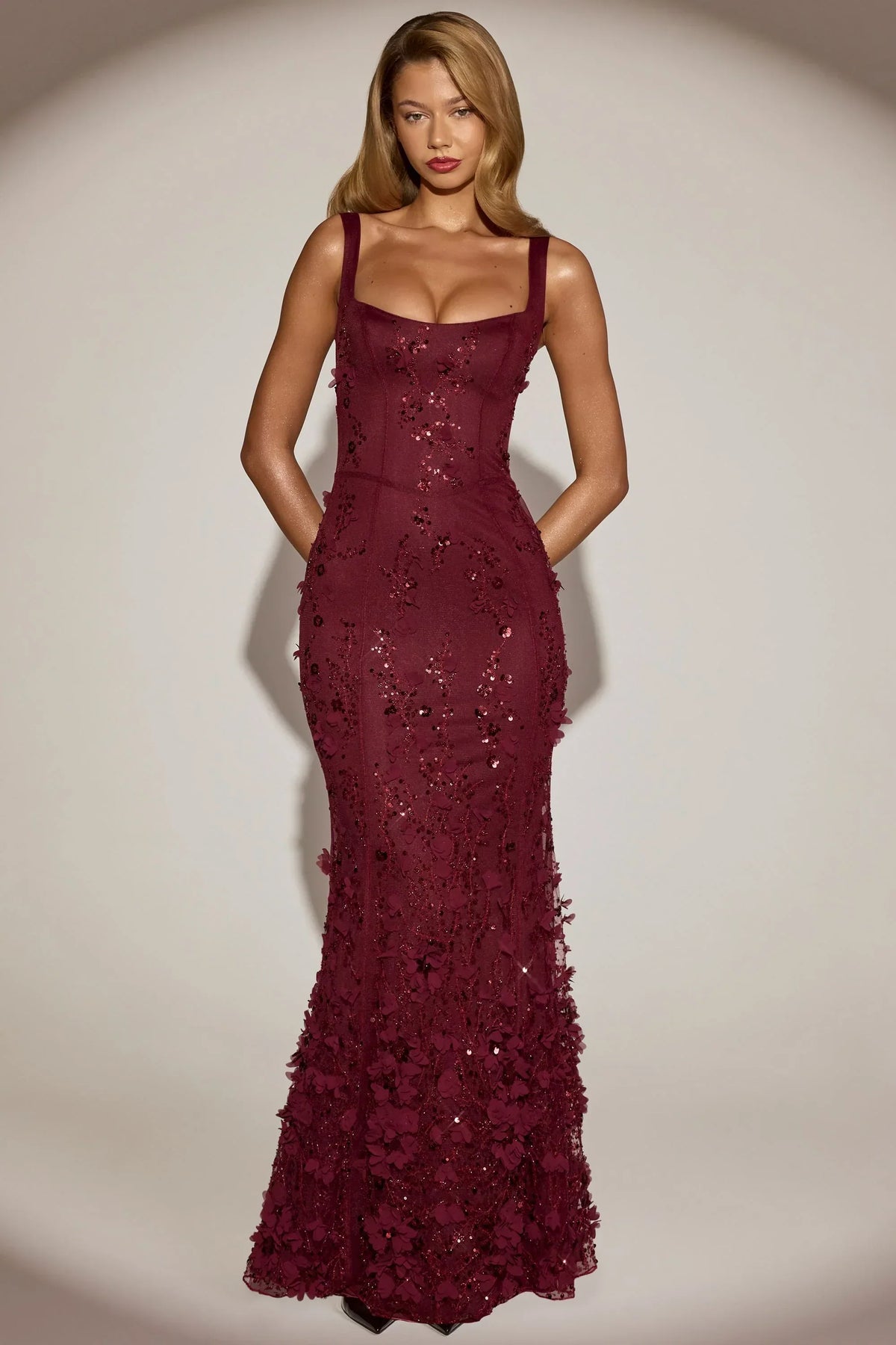 Embellished Appliqué Soft-Scoop Corset Gown In Wine Red